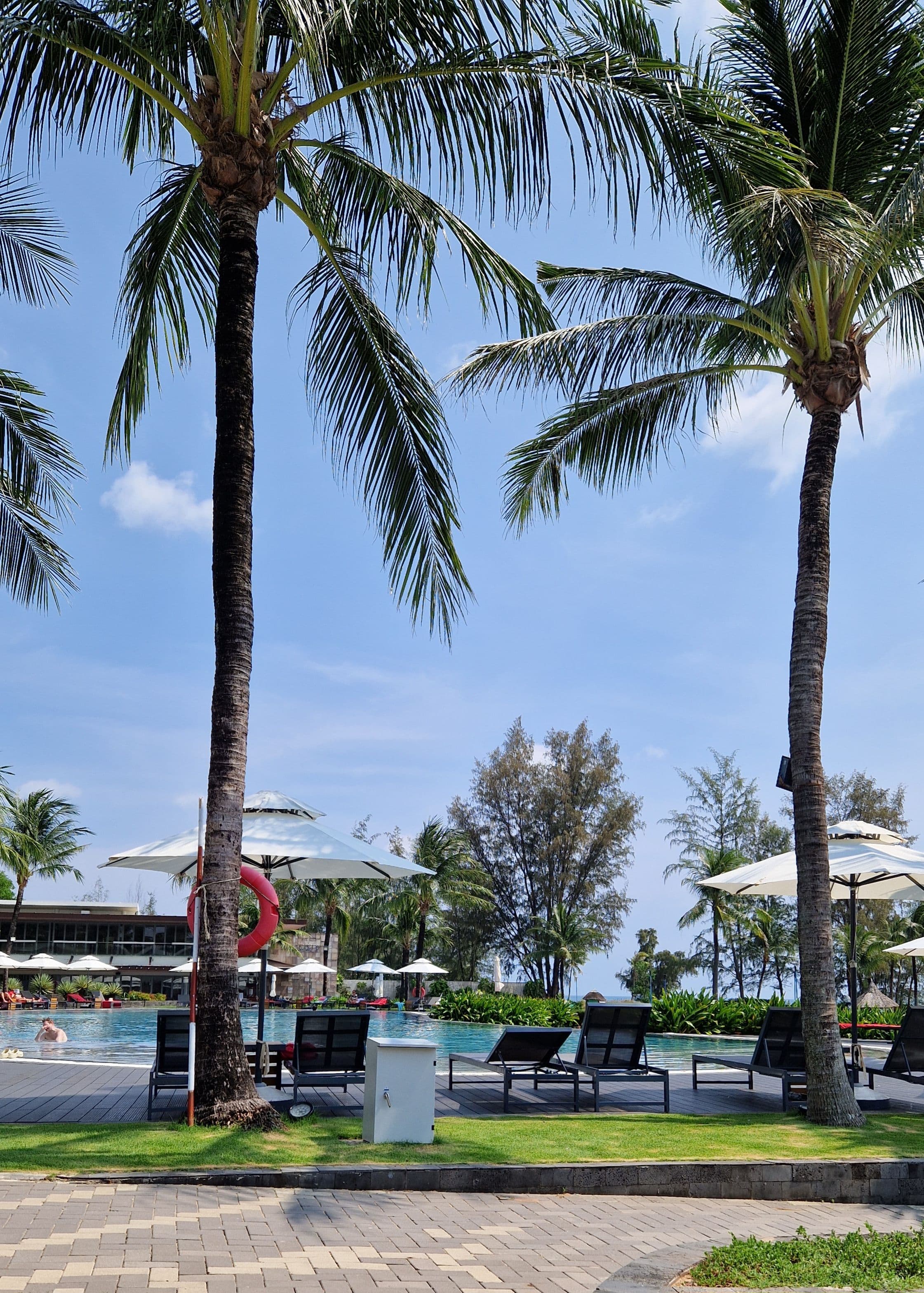 Main pool, checked on the visit